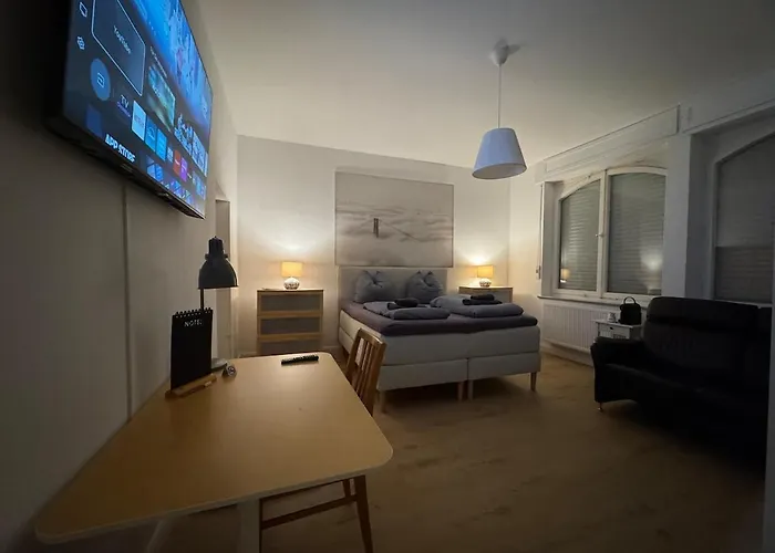 Bluestone Appartments - Whirlpool, Queensize Boxspring Bett, Parking Apartment Blaustein