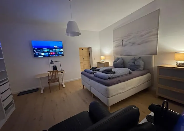 Bluestone Appartments - Whirlpool, Queensize Boxspring Bett, Parking